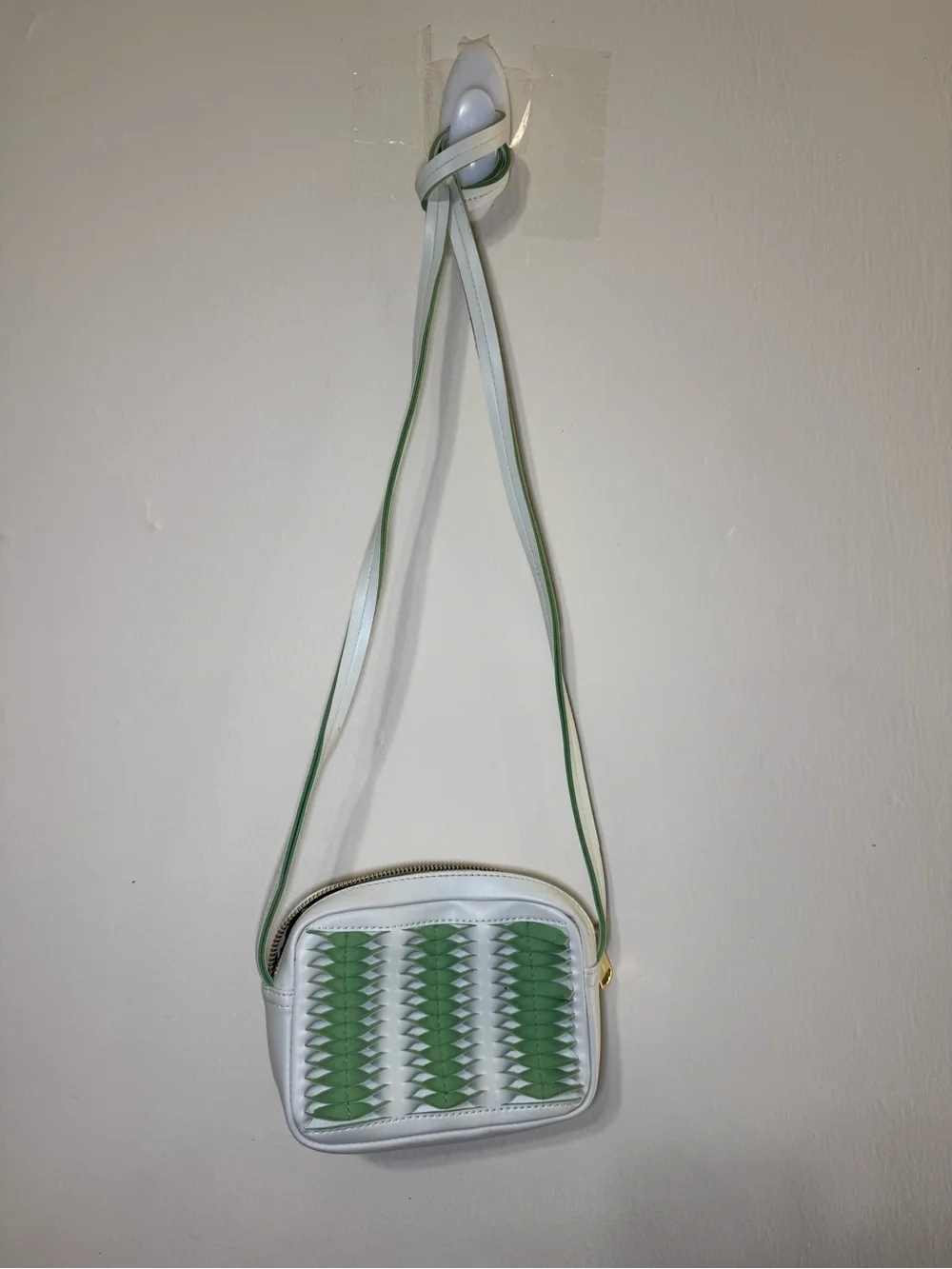 Steve Madden White Crossbody - Picture 1 of 4
